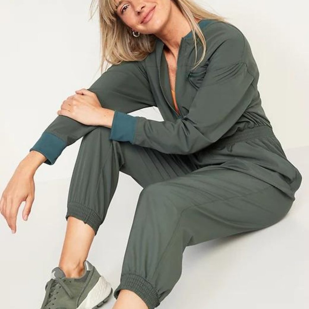 Old Navy StretchTech Cropped Zip Bomber Jumpsuit for Women New - Picture 3 of 7